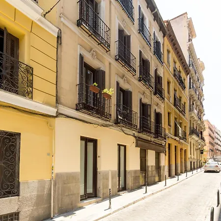 2 Bedrooms 2 Bathrooms- Modern And Bright- Center-2